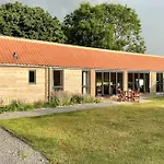 End Farm - The Sheep Shed Apartment